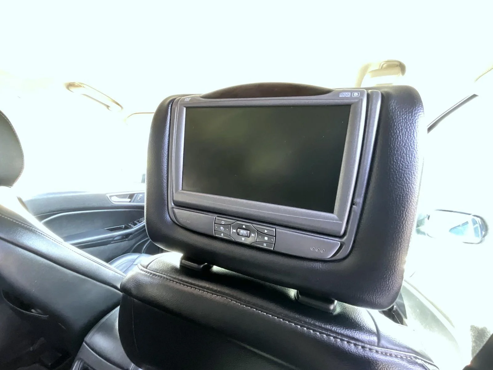 Used 2016 Gray Ford SEL image 21