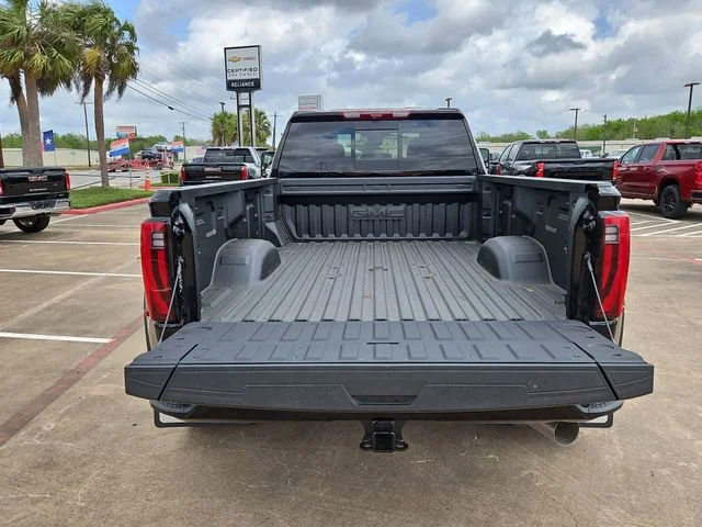 2026 GMC Sierra 3500HD Denali - Photo 8