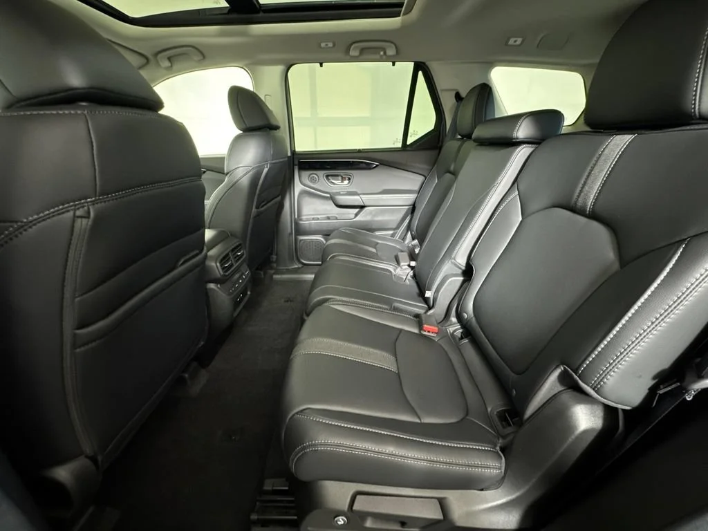 Used 2025 Gray Honda Touring image 11