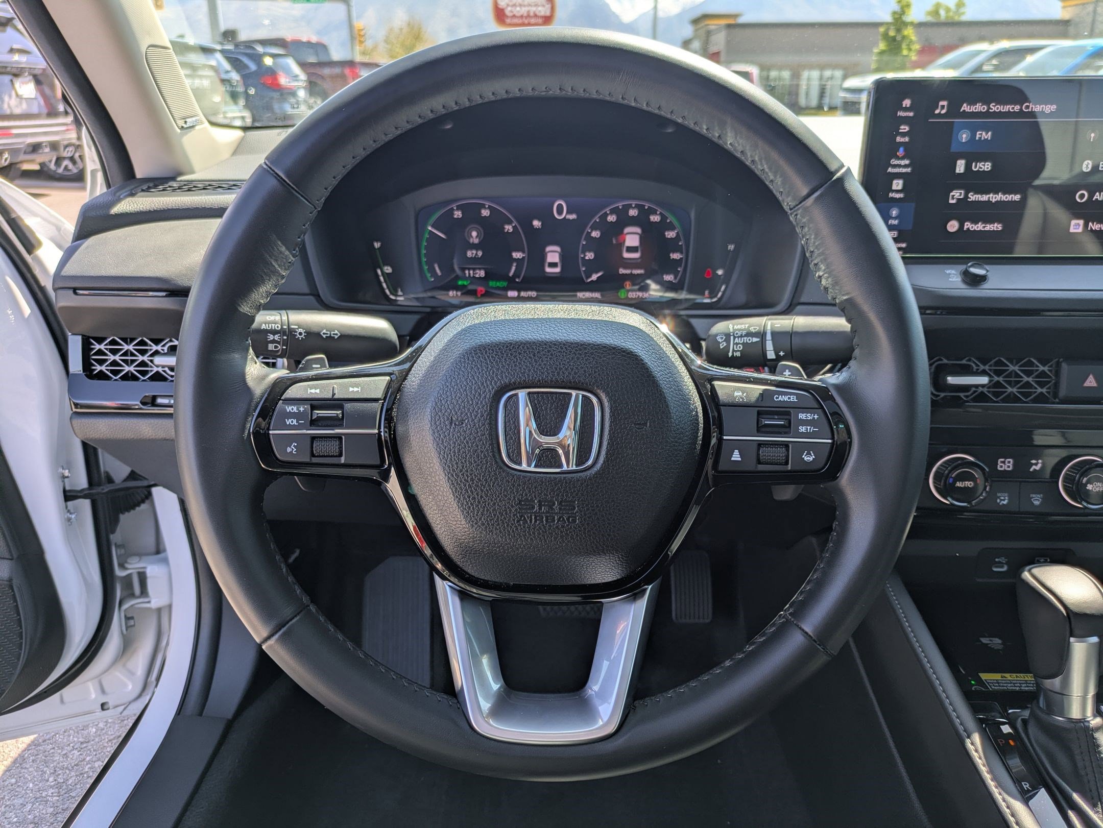 Used 2023 White Honda Touring image 17