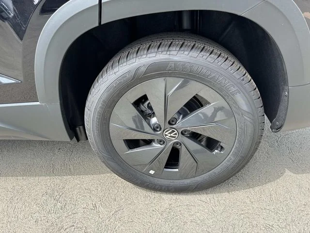 New 2026 Black Volkswagen 1.5T S image 6