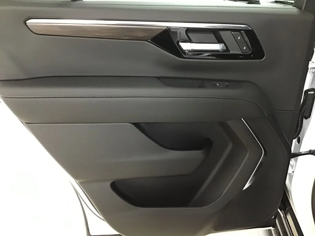 2026 Chevrolet Tahoe LS - Photo 14