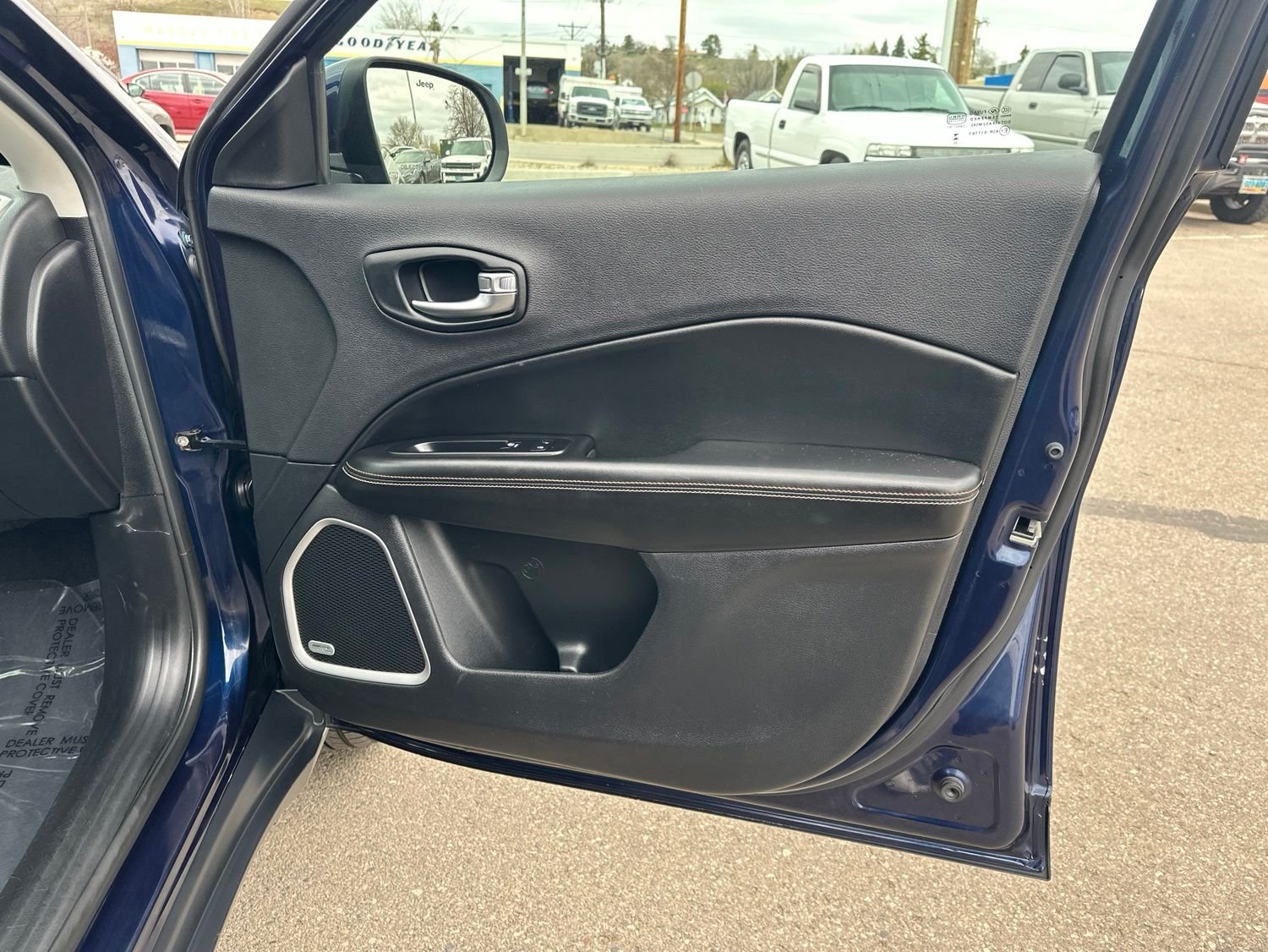 Used 2021 Blue Jeep Latitude image 35