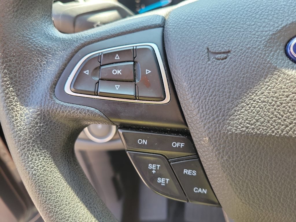 Used 2019 Black Ford SE image 22