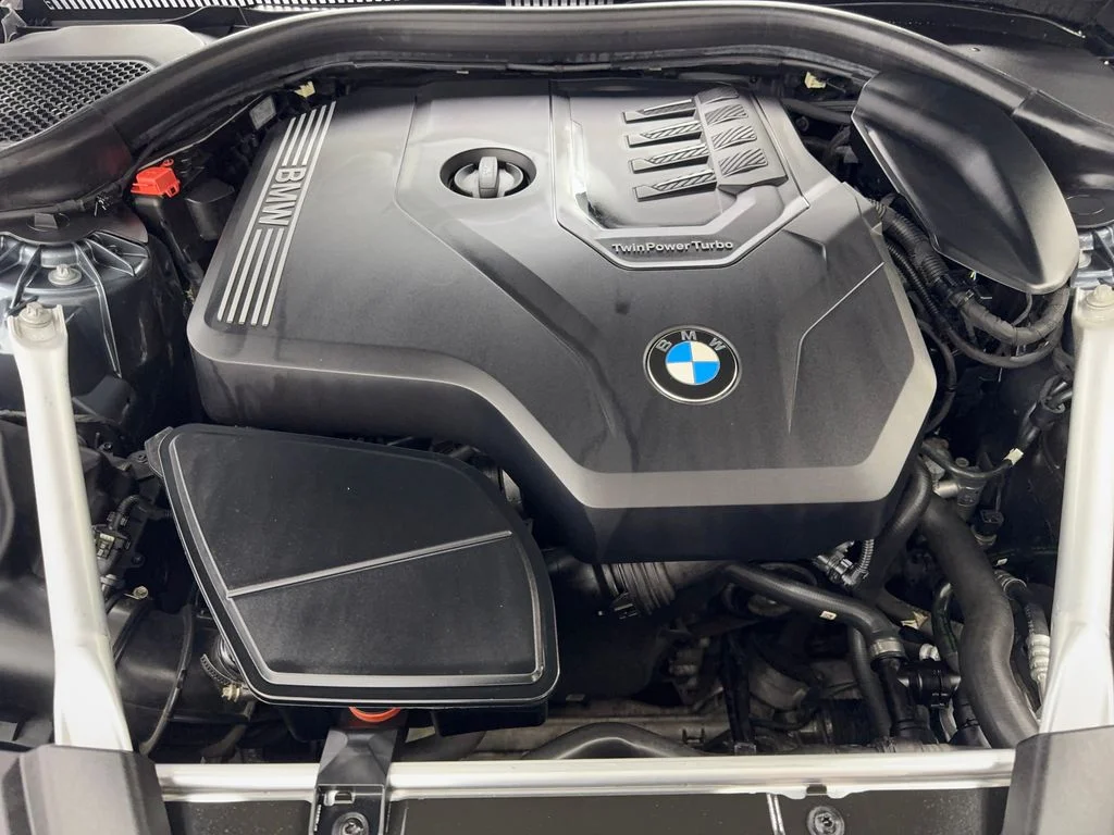 Used 2022 Blue BMW 530i xDrive image 78