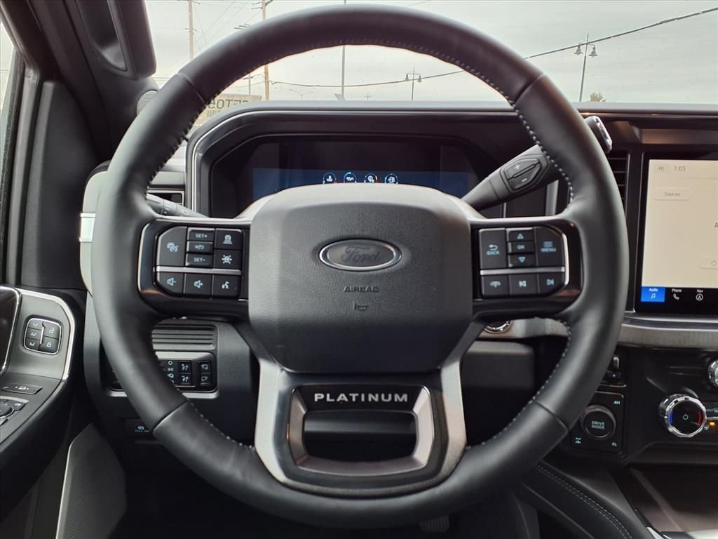 2026 Ford F-250 Super Duty Platinum - Photo 14