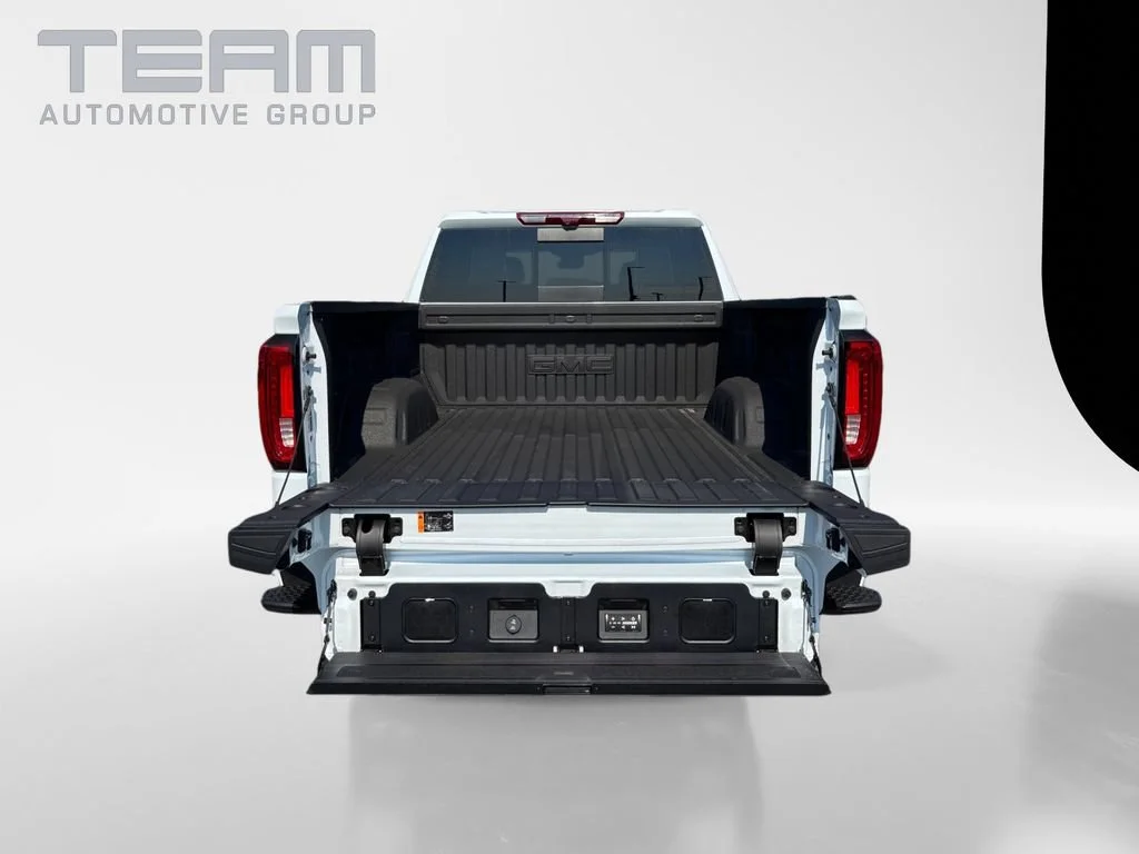 Used 2026 Glacier White Tricoat GMC Denali Ultimate image 28