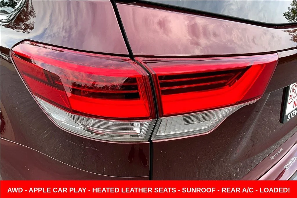 Used 2019 Red Toyota XLE image 29