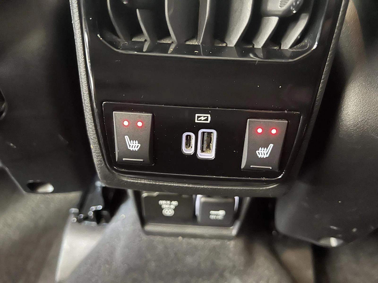 Used 2022  Jeep Trailhawk image 22