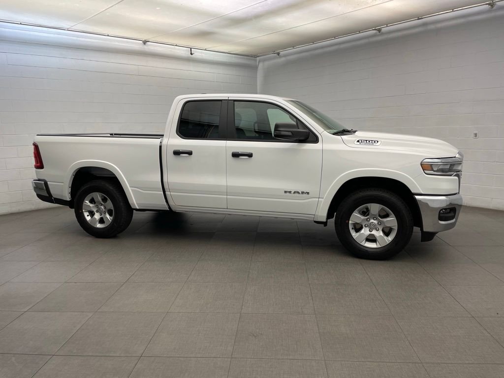 New 2026 Bright White Clear-Coat Exterior Paint RAM Big Horn/Lone Star image 2