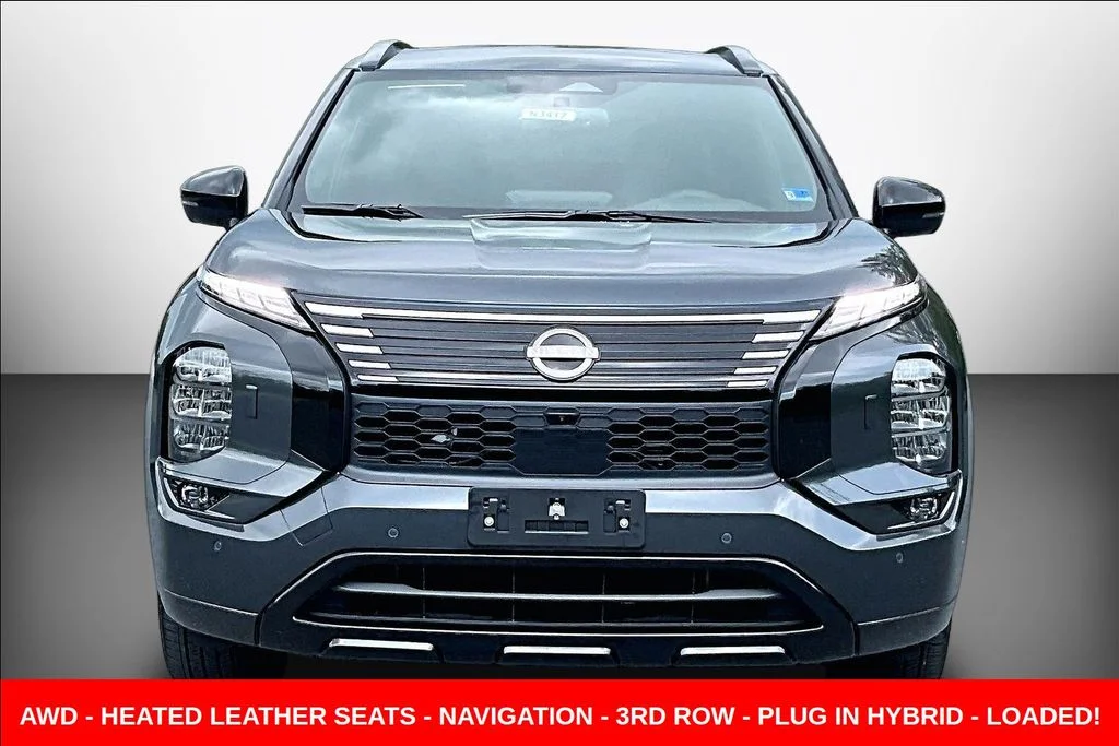 New 2026 Gray Nissan Platinum image 15