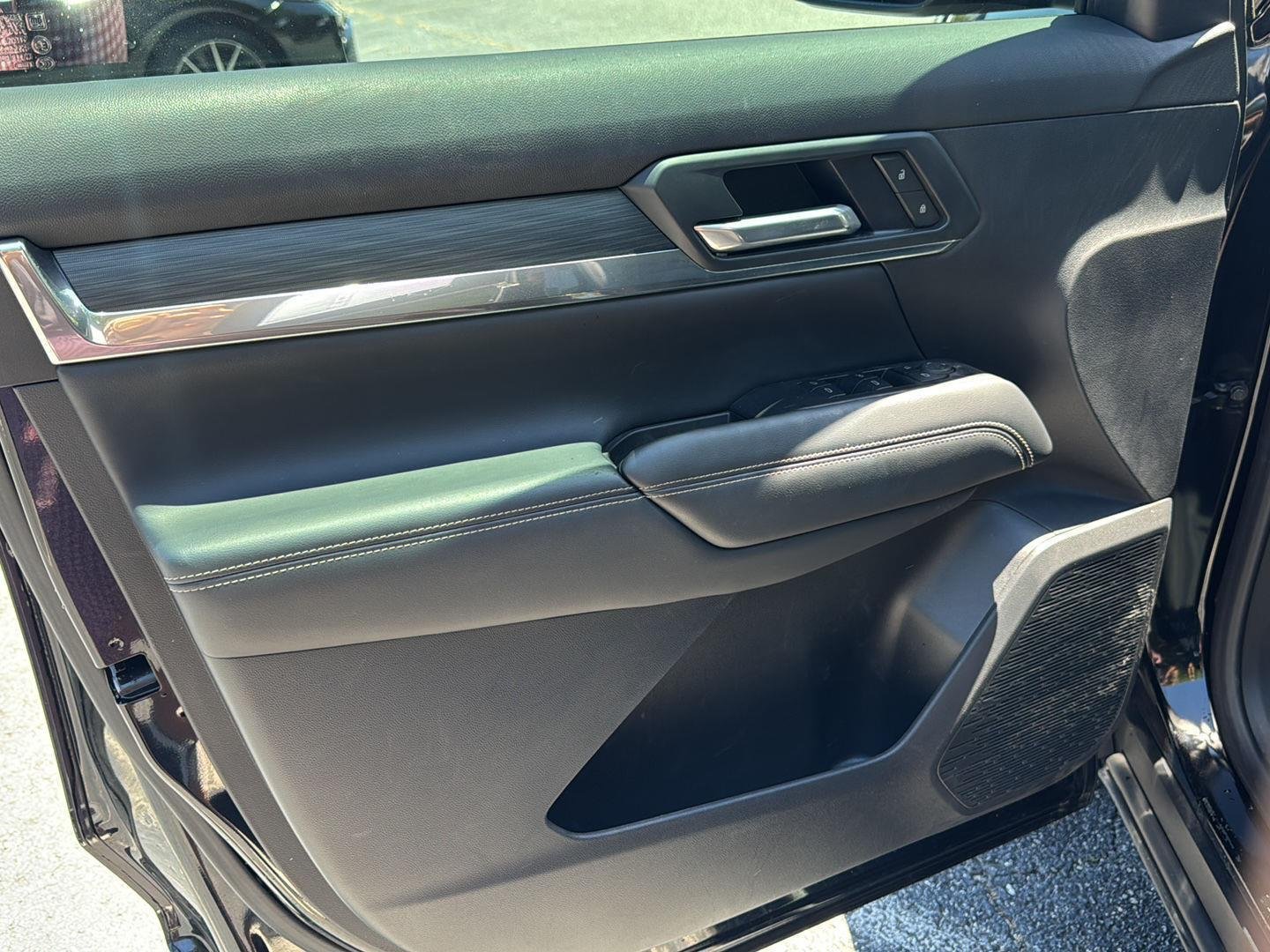 Used 2025 Ebony Twilight Metallic GMC AWD Elevation image 17