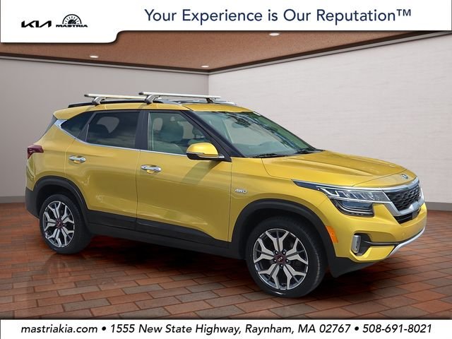 Used 2021 Yellow Kia SX image 1