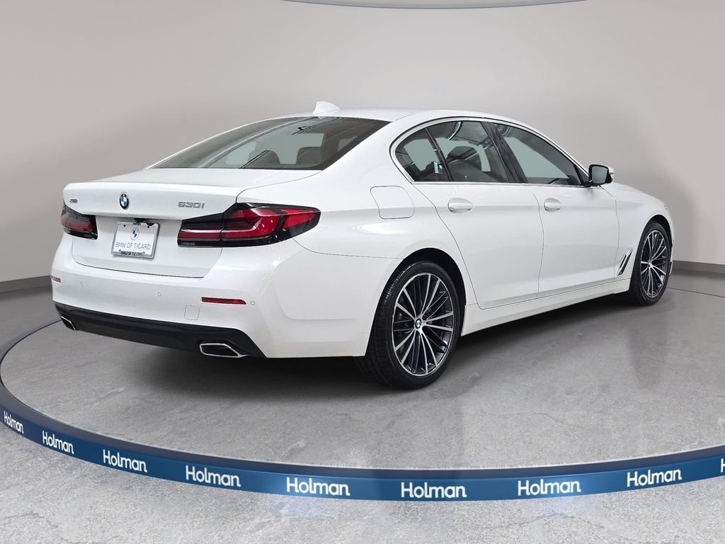 Used 2023 Alpine White BMW 530i xDrive image 6