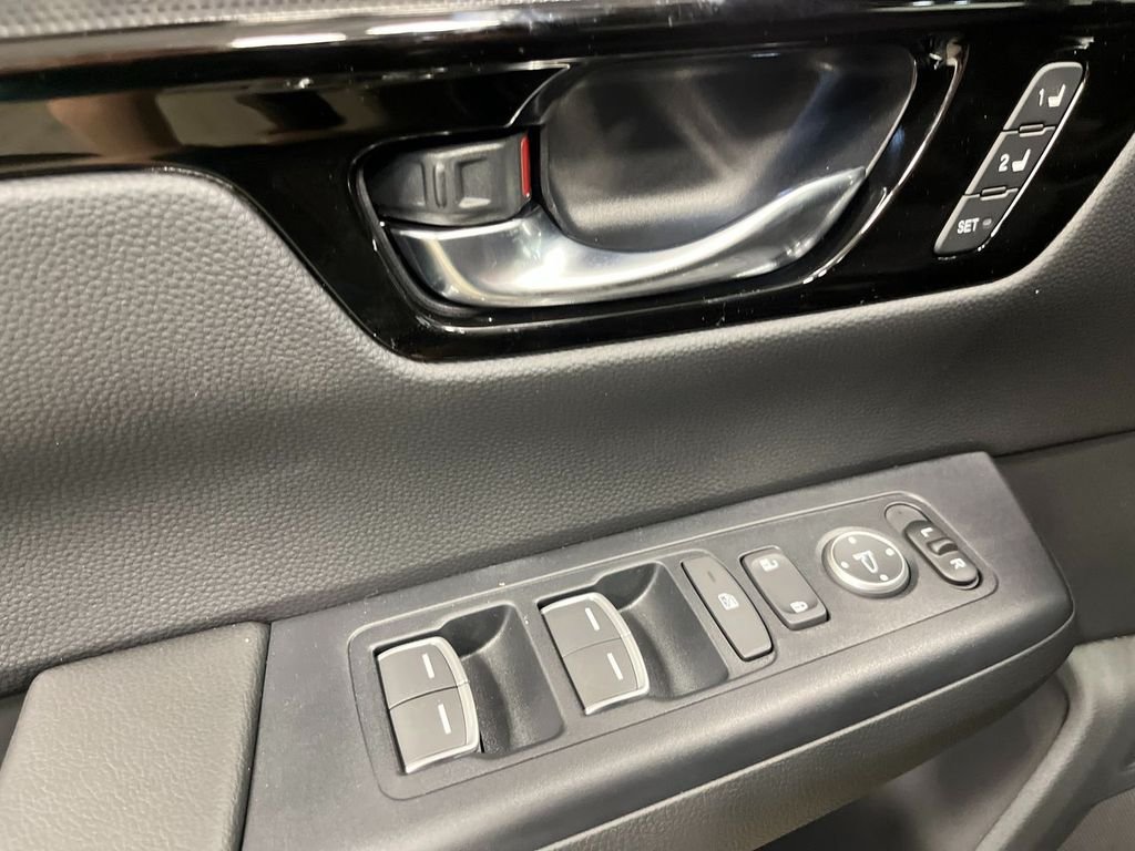 New 2026 Platinum White Pearl Honda Sport Touring image 15