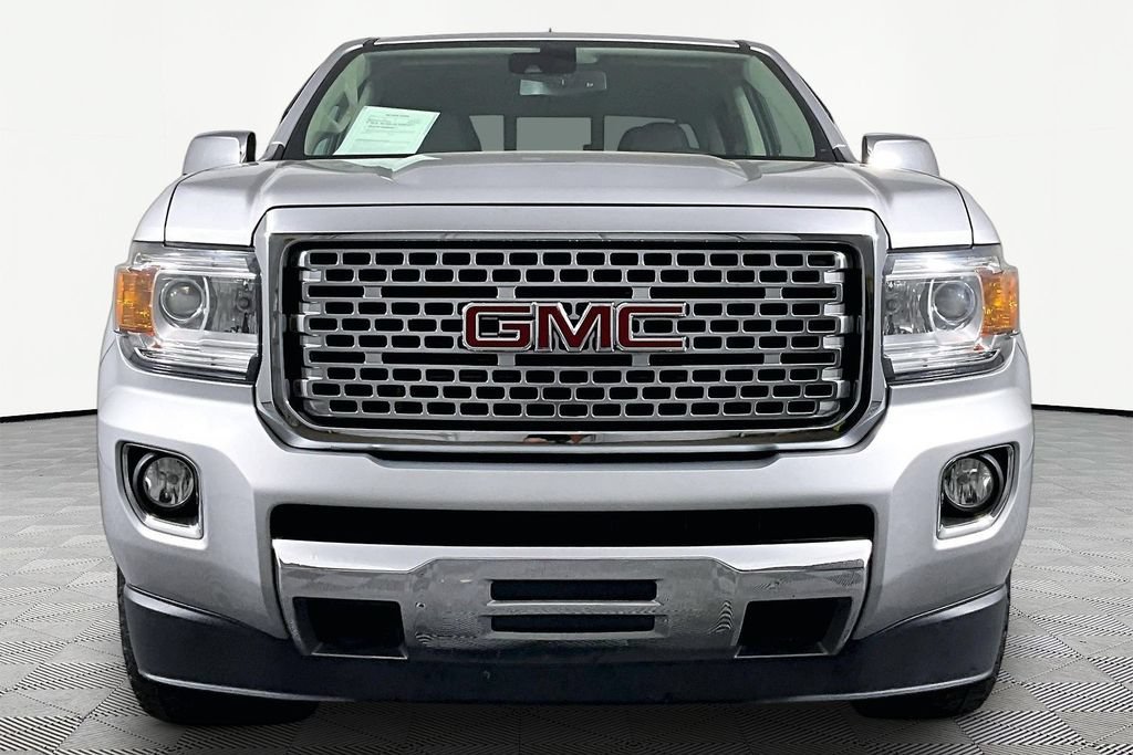 Used 2017 QUICKSILVER METALLIC GMC 4WD Denali image 2