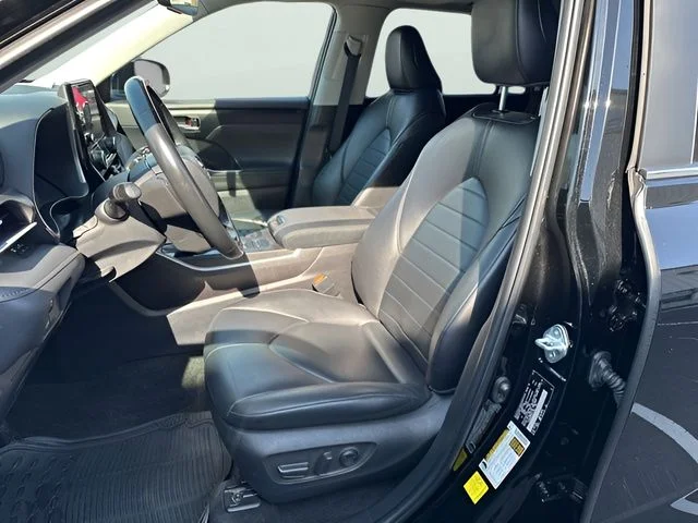Used 2023 Black Toyota XLE image 11