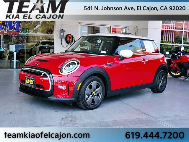 Used 2024 Red MINI Iconic image 6