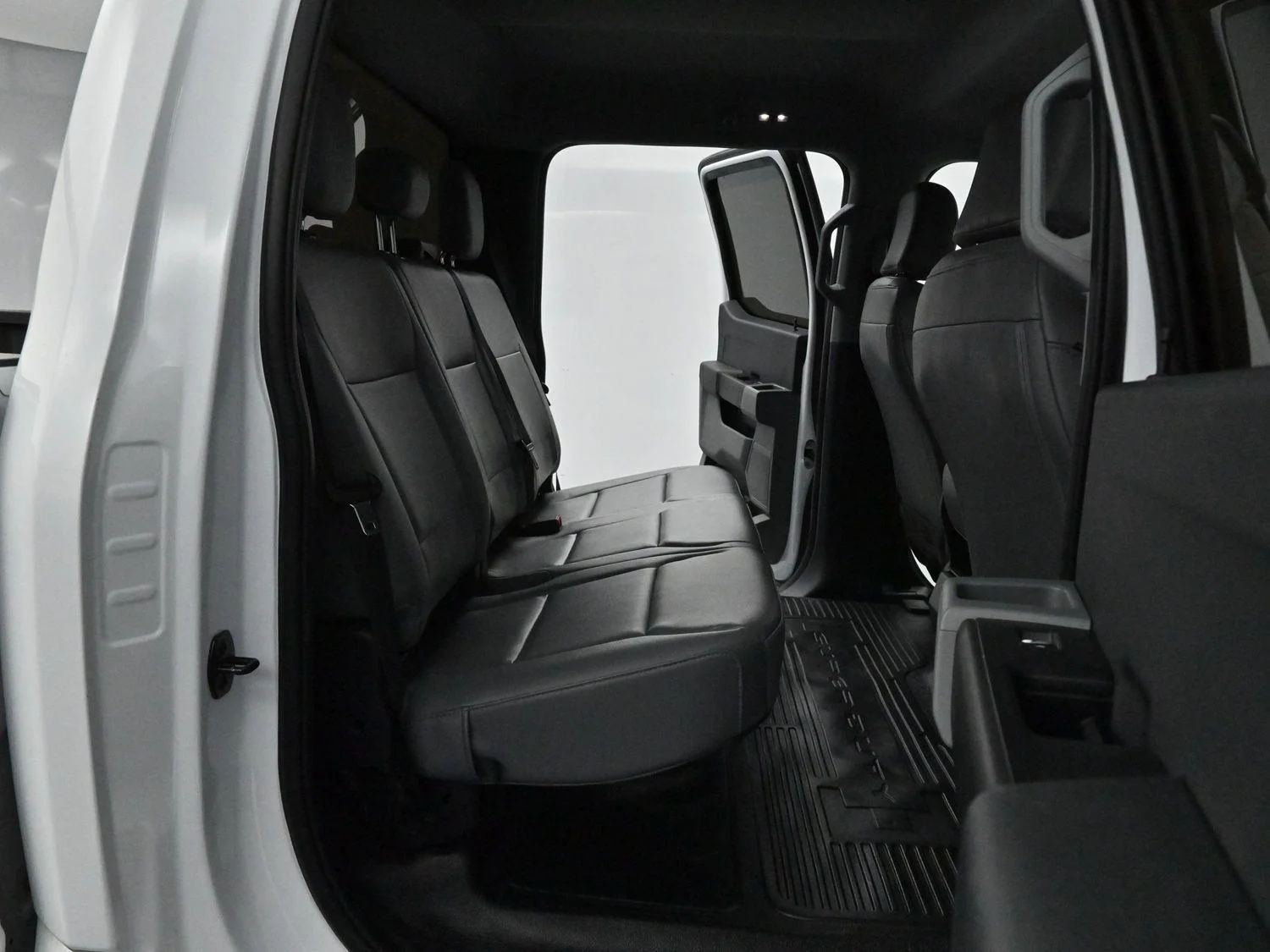 Used 2023 Oxford White Ford XL image 28