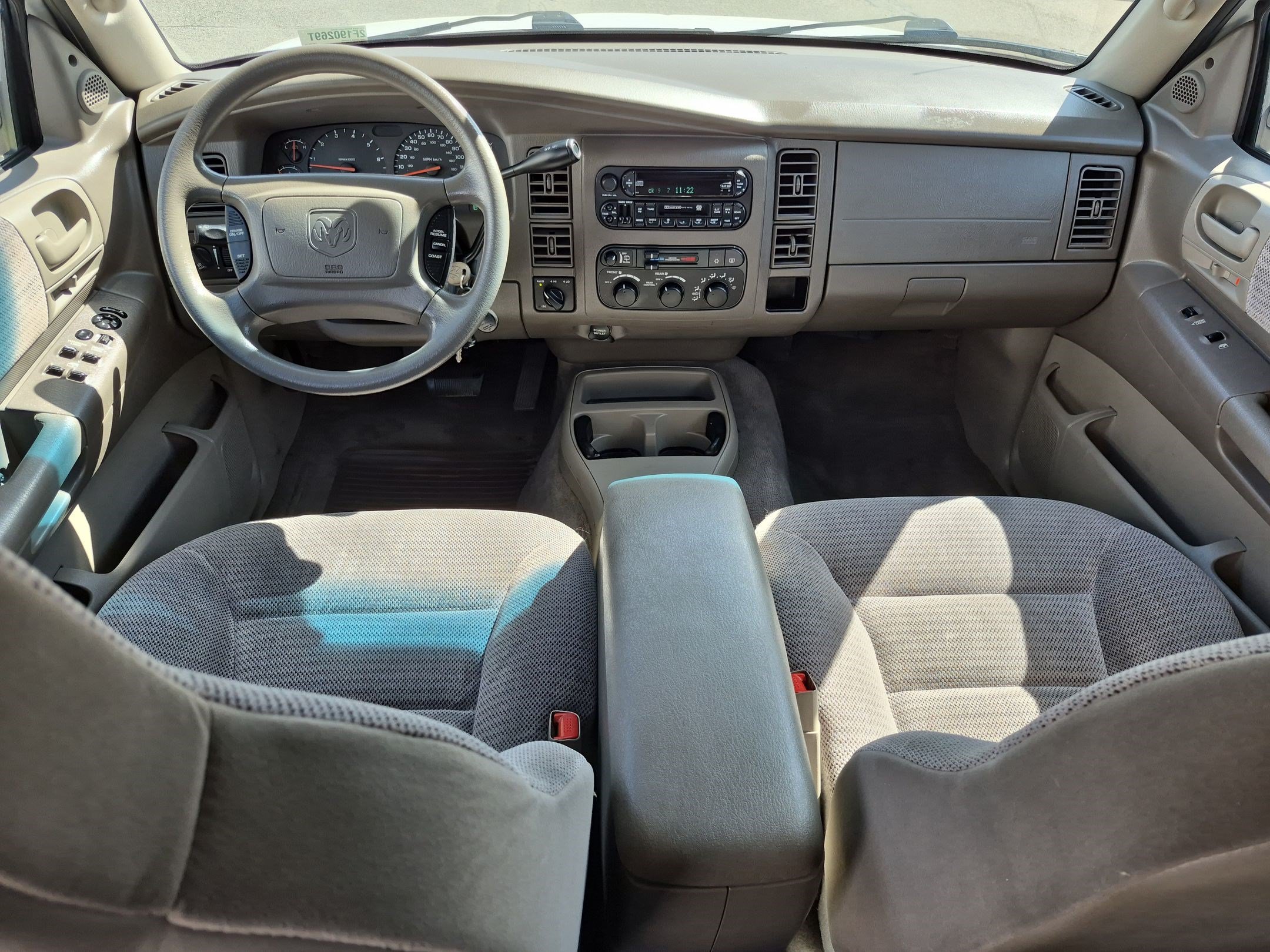 Used 2002 Bright White Clearcoat Dodge SLT image 24