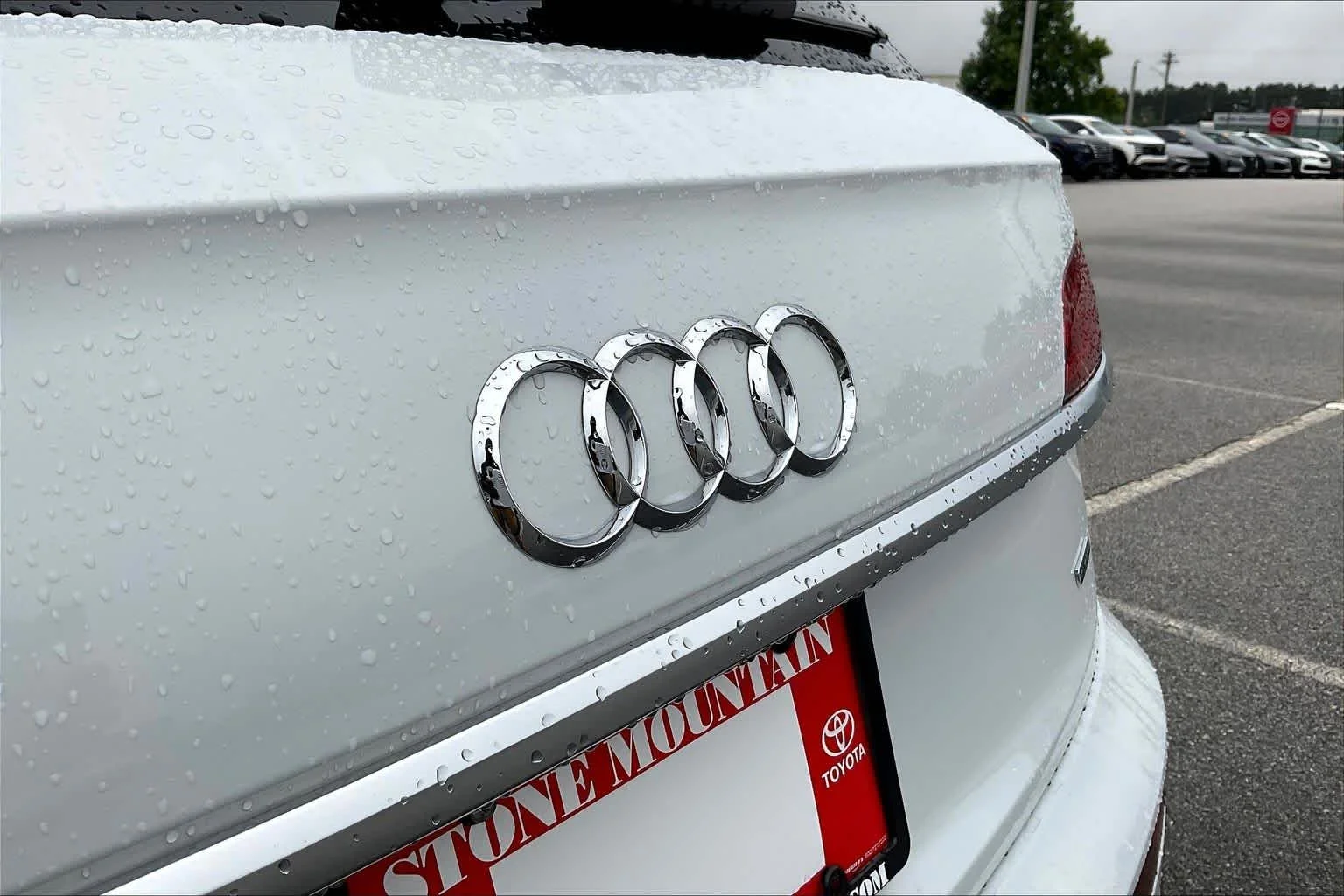 Used 2023 Ibis White Audi Premium Plus image 61