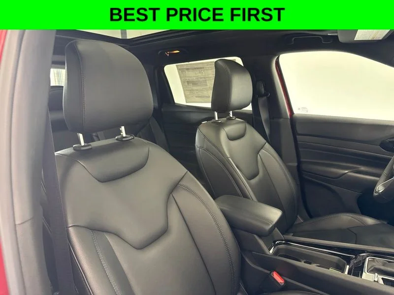 New 2026 Red Hot Pearl-Coat Exterior Paint Jeep Limited image 14