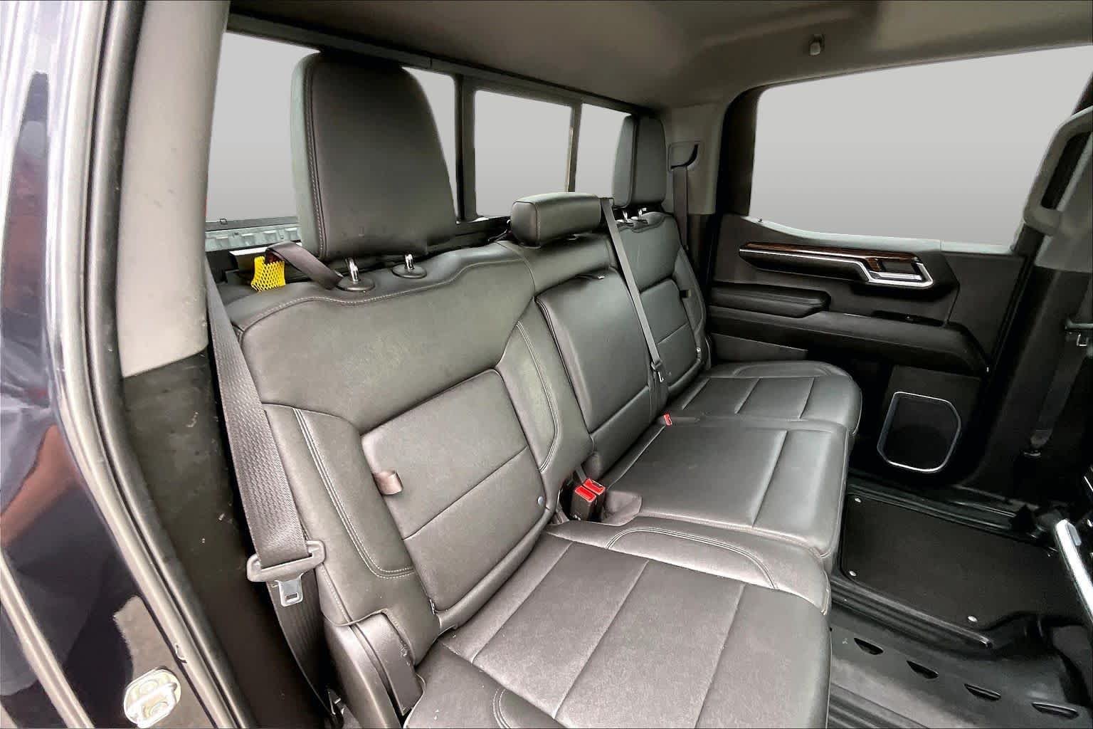 Used 2022 Titanium Rush Metallic GMC Elevation image 19