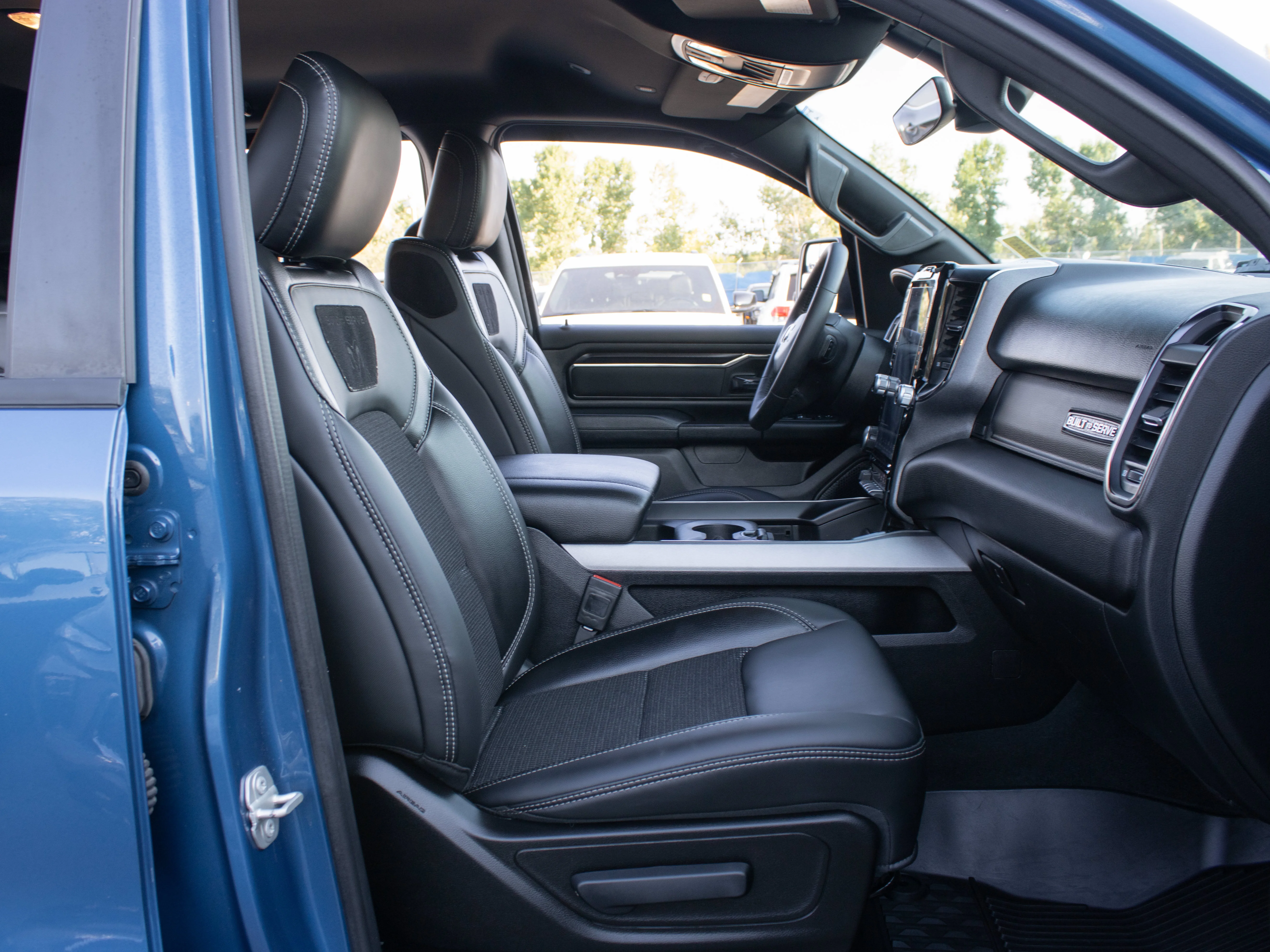 Used 2024 Blue RAM Big Horn* | 5.7L HEMI V8 | Heated Seats & Steering Wheel | 12 inches NAV Touchscreen image 22