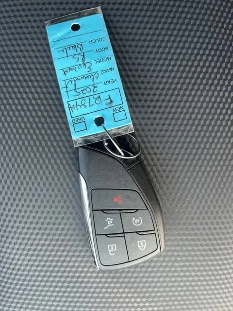 Used 2025 Mosaic Black Metallic Chevrolet RS image 31