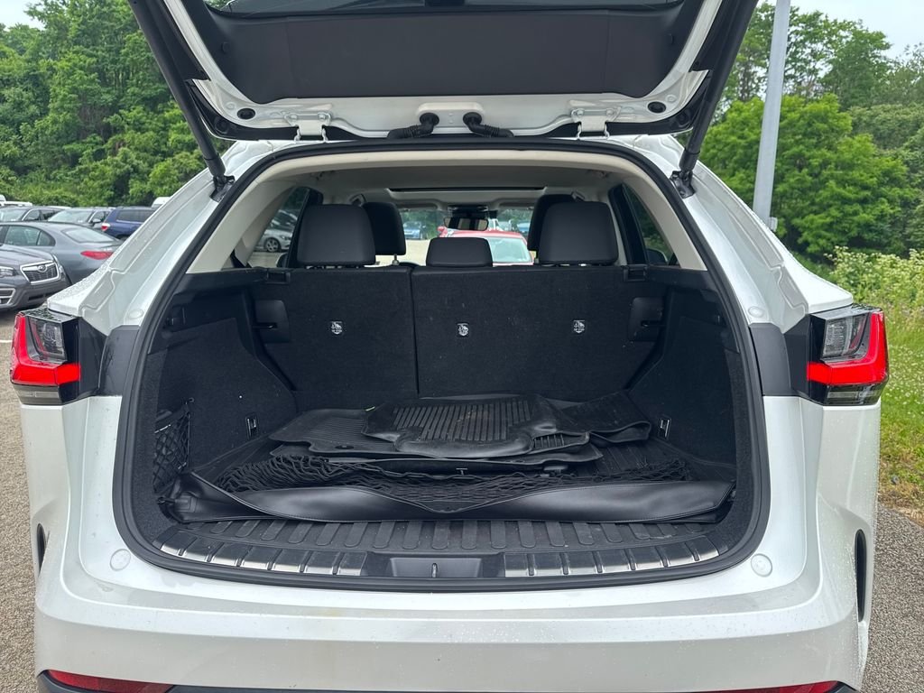 Used 2024 White Lexus 350 Base image 19