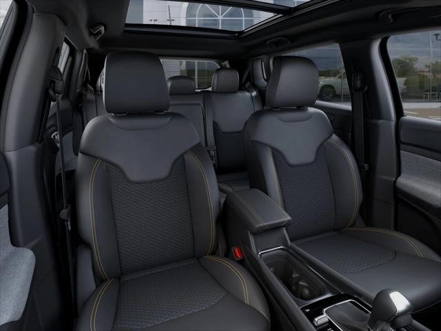 New 2026 Bright White Clear-Coat Exterior Paint Jeep  image 42