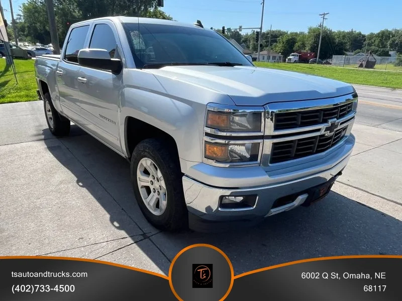 Used 2015 Silver Chevrolet Z71 LT Pickup 4D 5 3/4 ft image 4