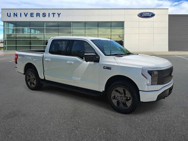 Used 2025 White Ford Flash image 1