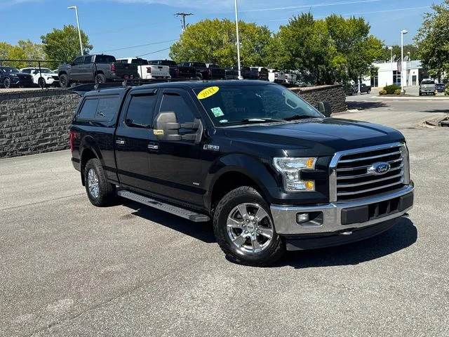 Used 2017 Black Ford XLT image 3