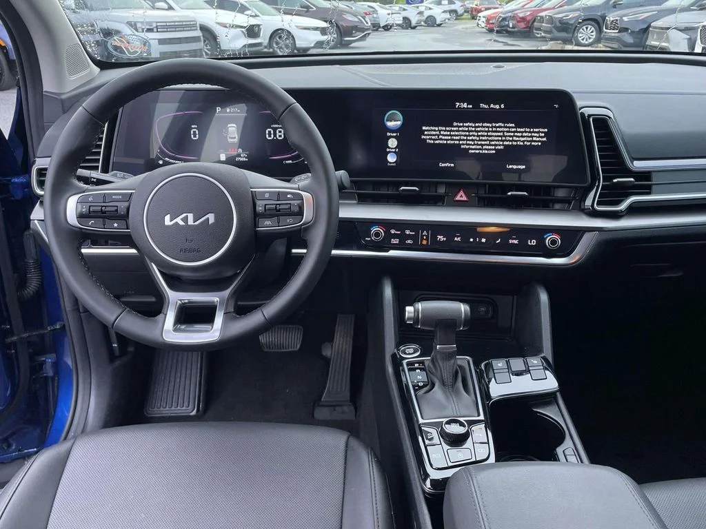 Used 2025 Sapphire Blue Kia EX image 4