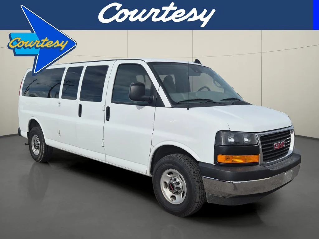 Certified Used 2025 Summit White GMC LT image 1