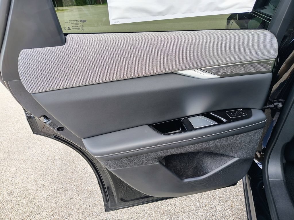 2027 Cadillac OPTIQ Premium Sport - Photo 40