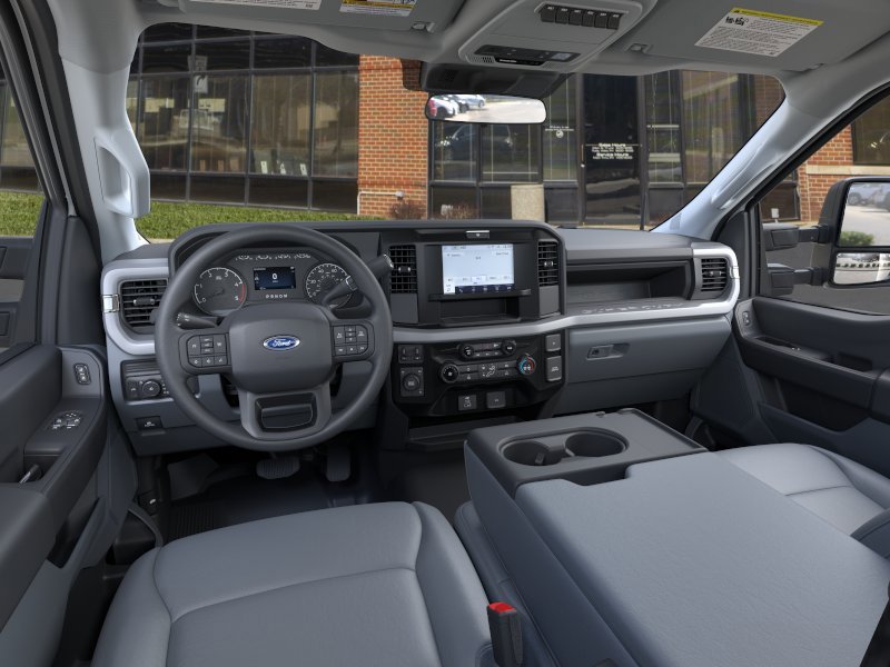 2025 Ford F-450 Super Duty Chassis Cab XL - Photo 9