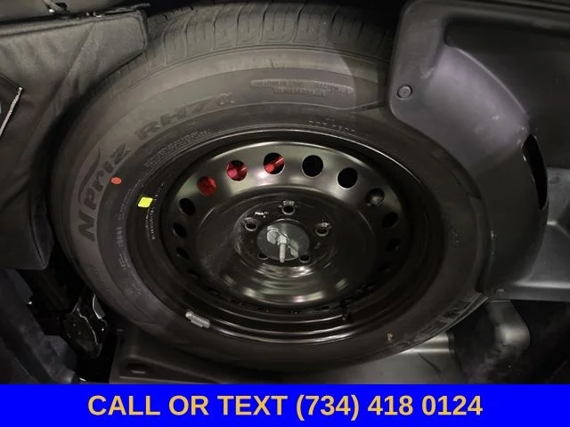 Used 2022 Bright White Clearcoat Jeep Summit image 11