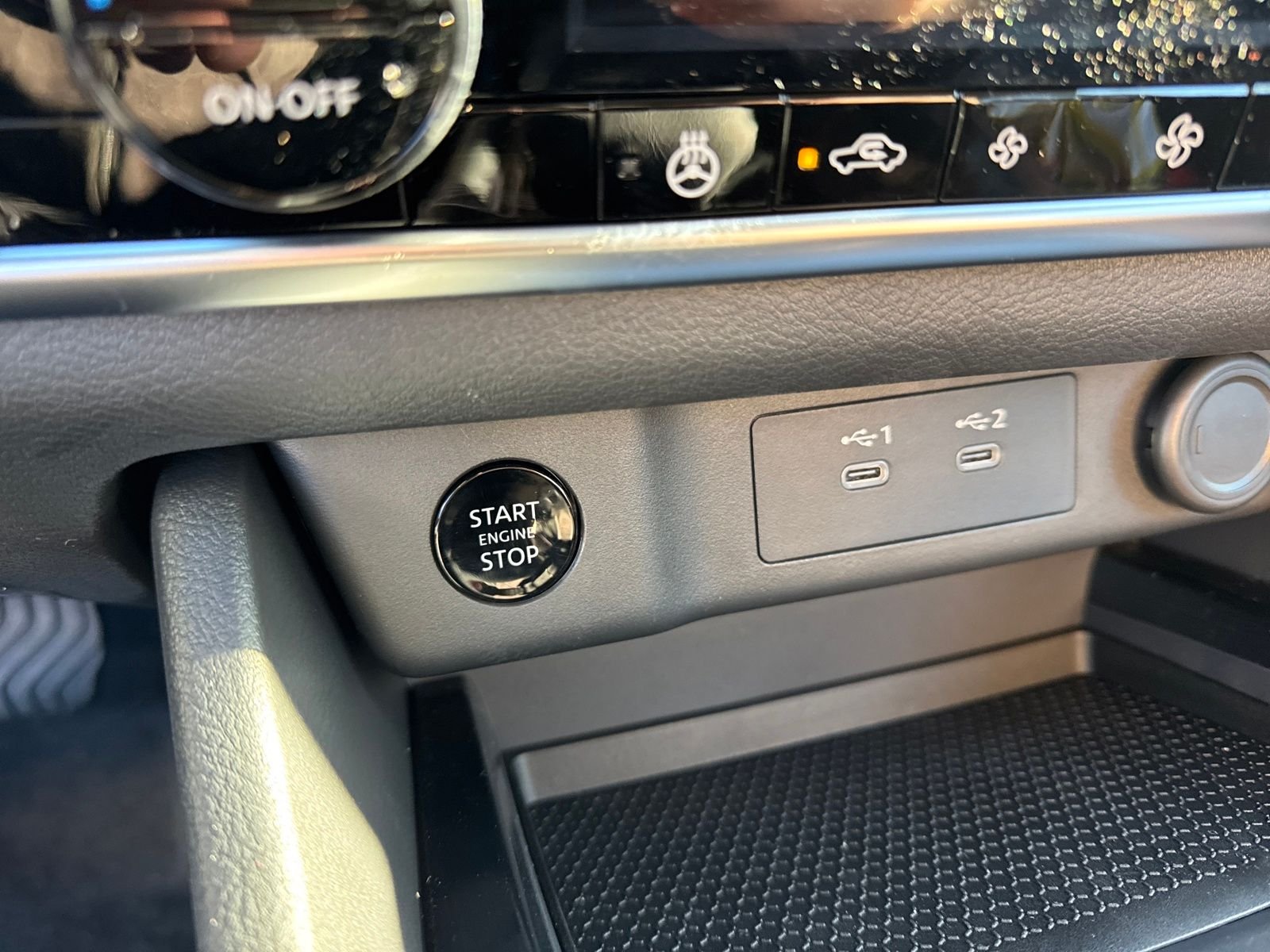 New 2026 Nissan Rogue SV 4D Sport Utility