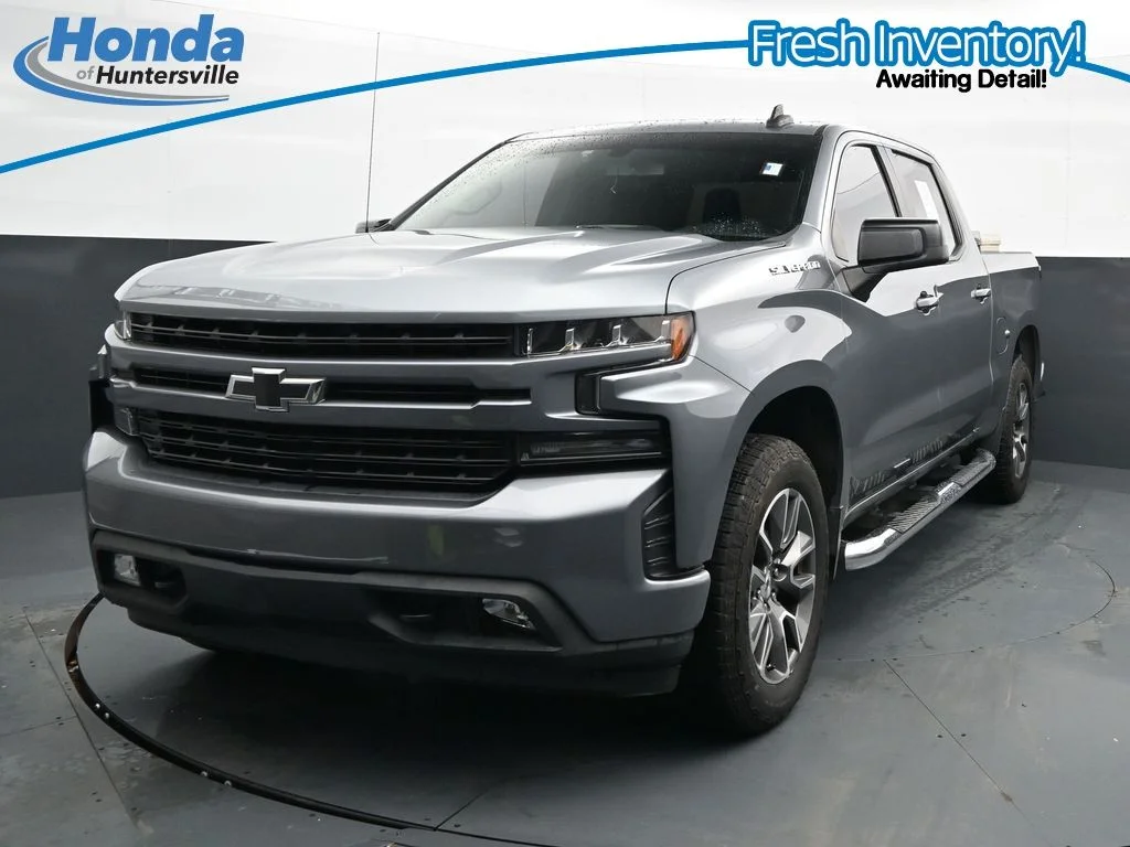 Used 2020 Steel Metallic Chevrolet RST image 3