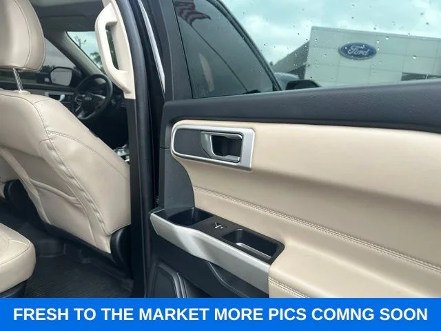 Used 2022 Agate Black Metallic Ford XLT image 15