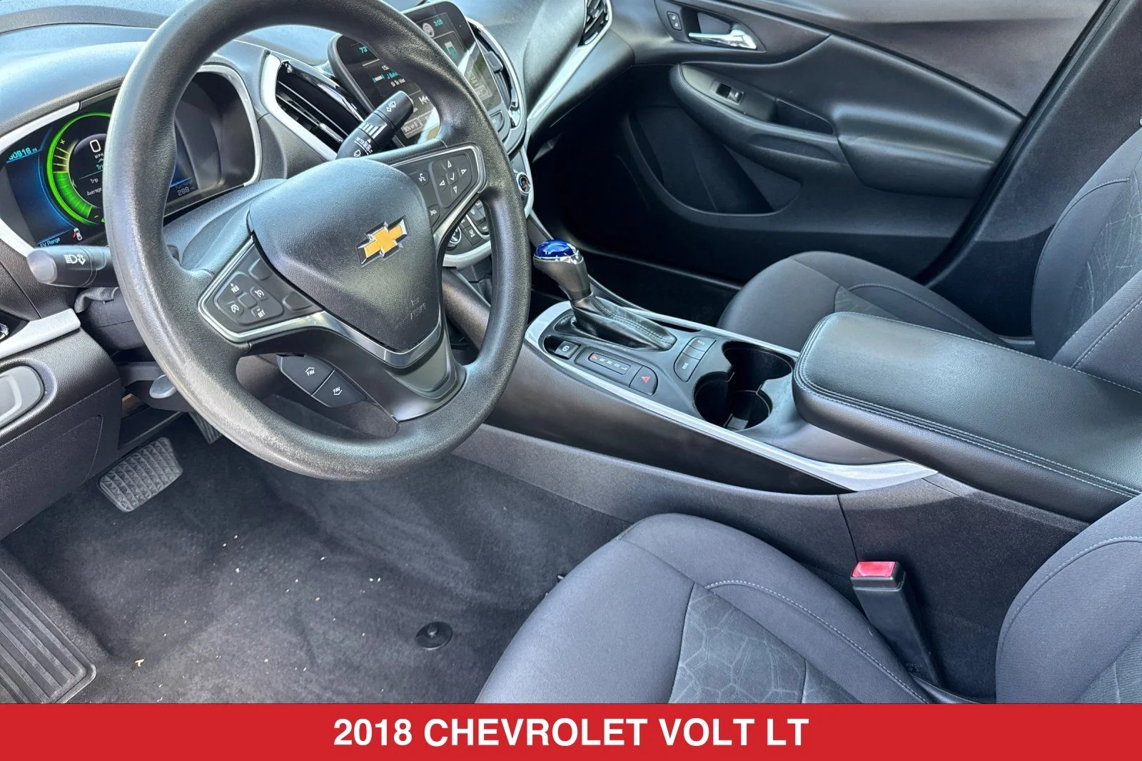 Used 2018 White Chevrolet LT image 11