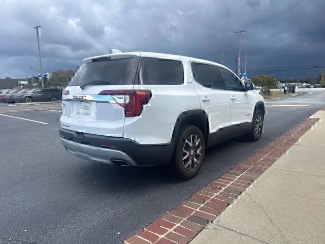 Used 2023 White GMC SLE image 7