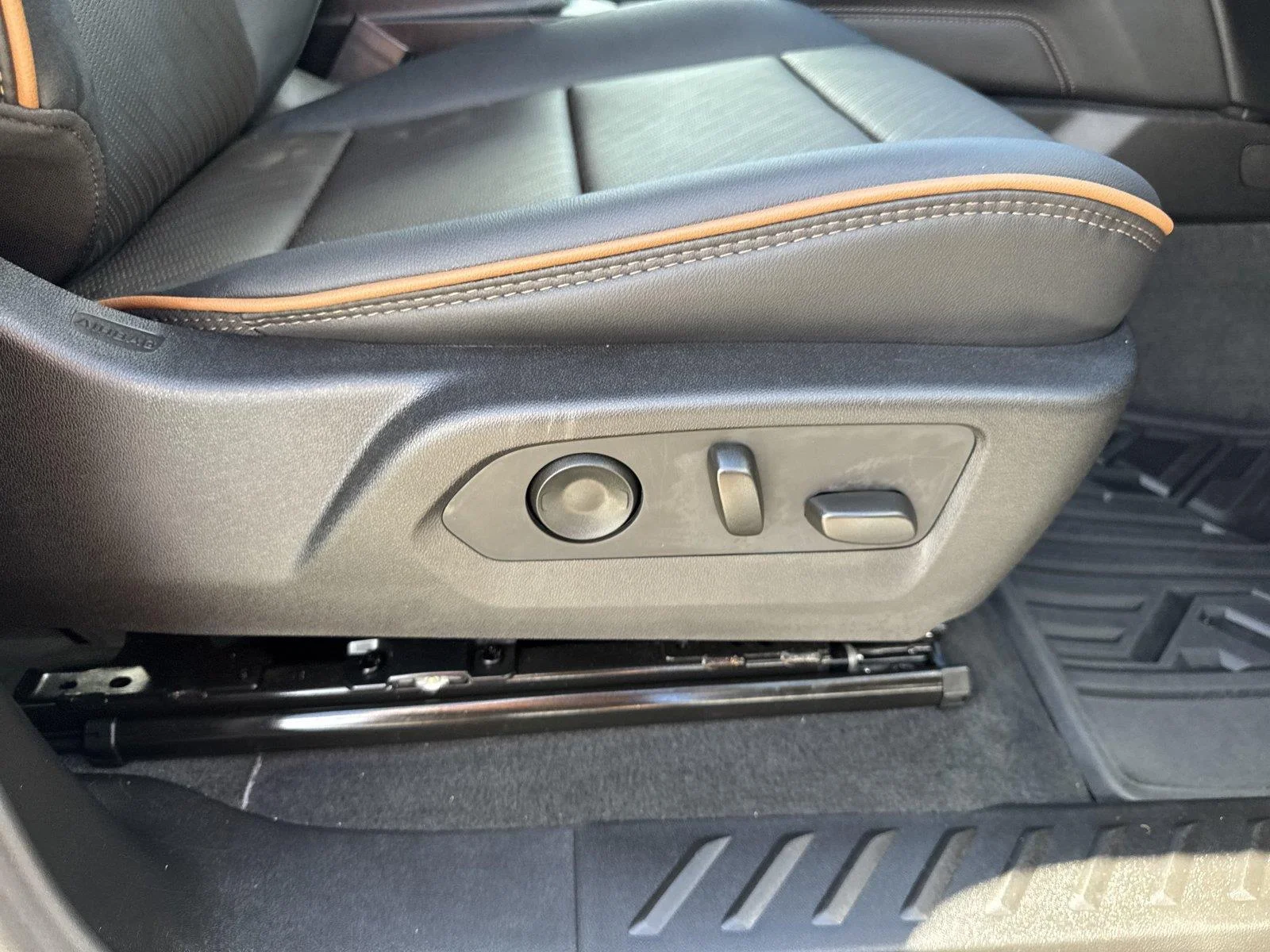 Used 2026 Onyx Black GMC AT4 image 35