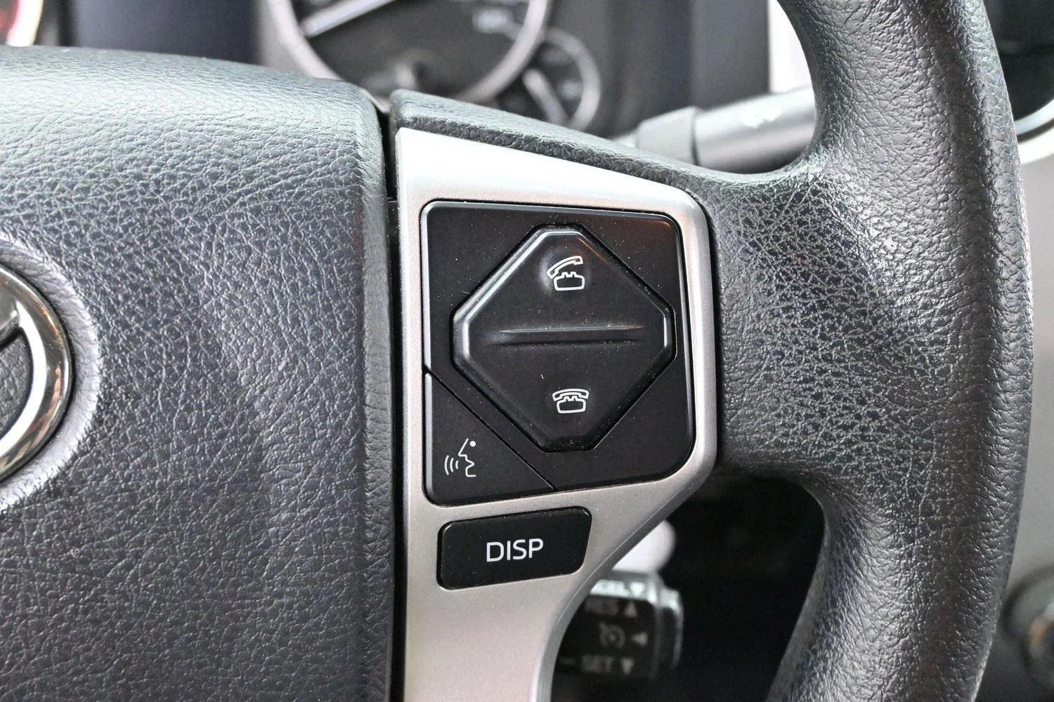 Used 2017 Black Toyota SR5 image 17