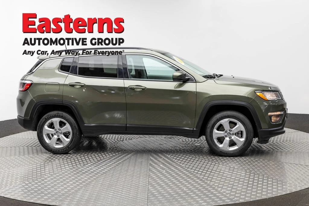 Used 2021 Green Jeep Latitude image 4