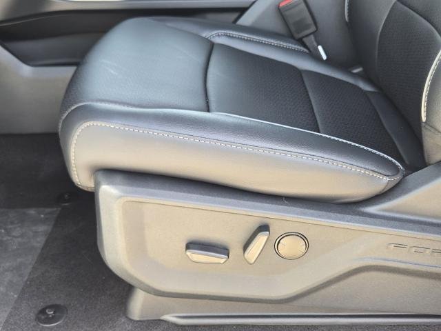 New 2026 Star White Metallic Tri-Coat Ford Lariat® image 36