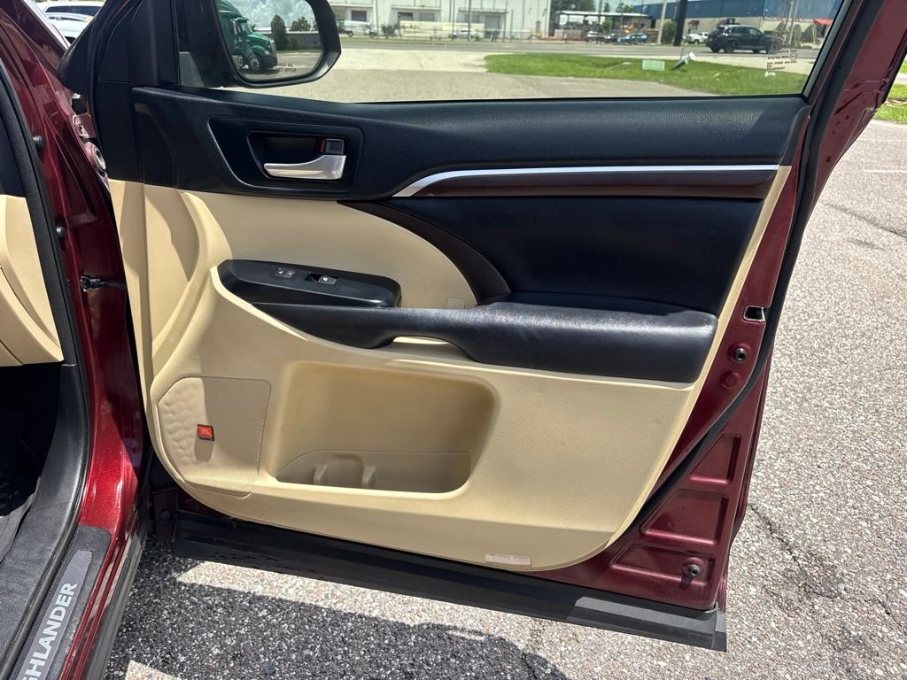 Used 2015 Red Toyota Limited Platinum V6 image 18