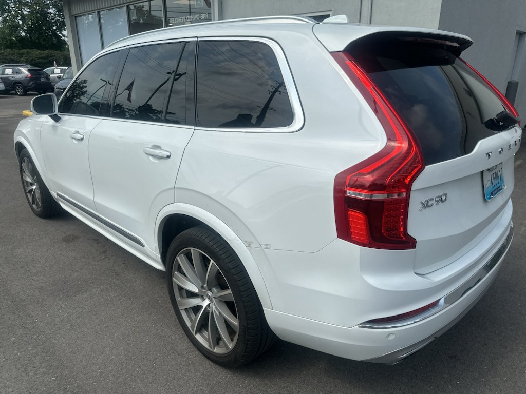 Used 2021 Crystal White Metallic Volvo Inscription image 5